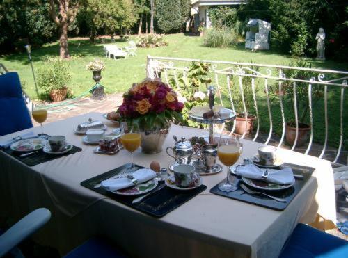 Bastgen Bed & Breakfast Hotel Wittlich Bagian luar foto